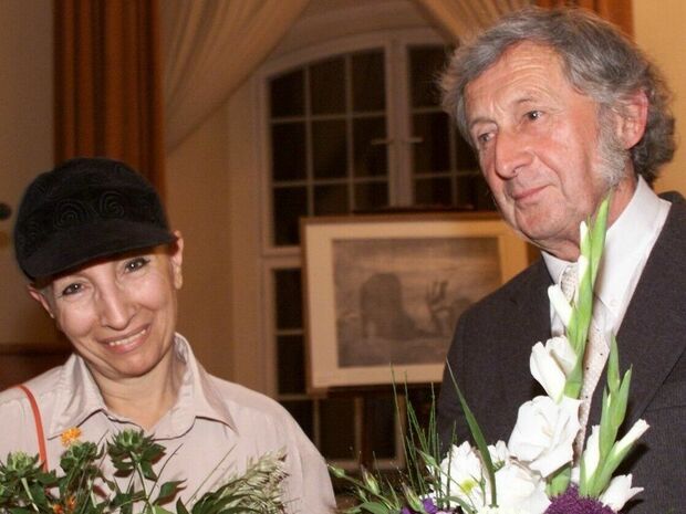Paula Ribariu und Werner Wittig bei der Verleihung des Hans-Theo-Richter-Preises am 6. September 2000, Foto: Marion Gröning, Sächsische Zeitung