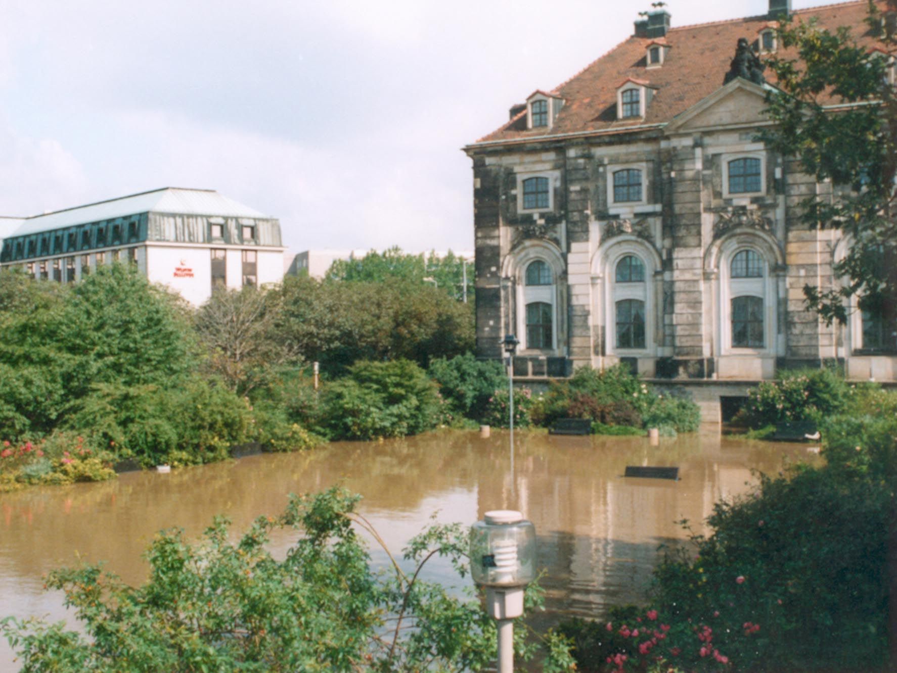 Blockhaus Dresden August 2002; Foto: Klaus Michael, Archiv der SAK Blockhaus Dresden August 2002; Foto: Klaus Michael, Archiv der SAK
