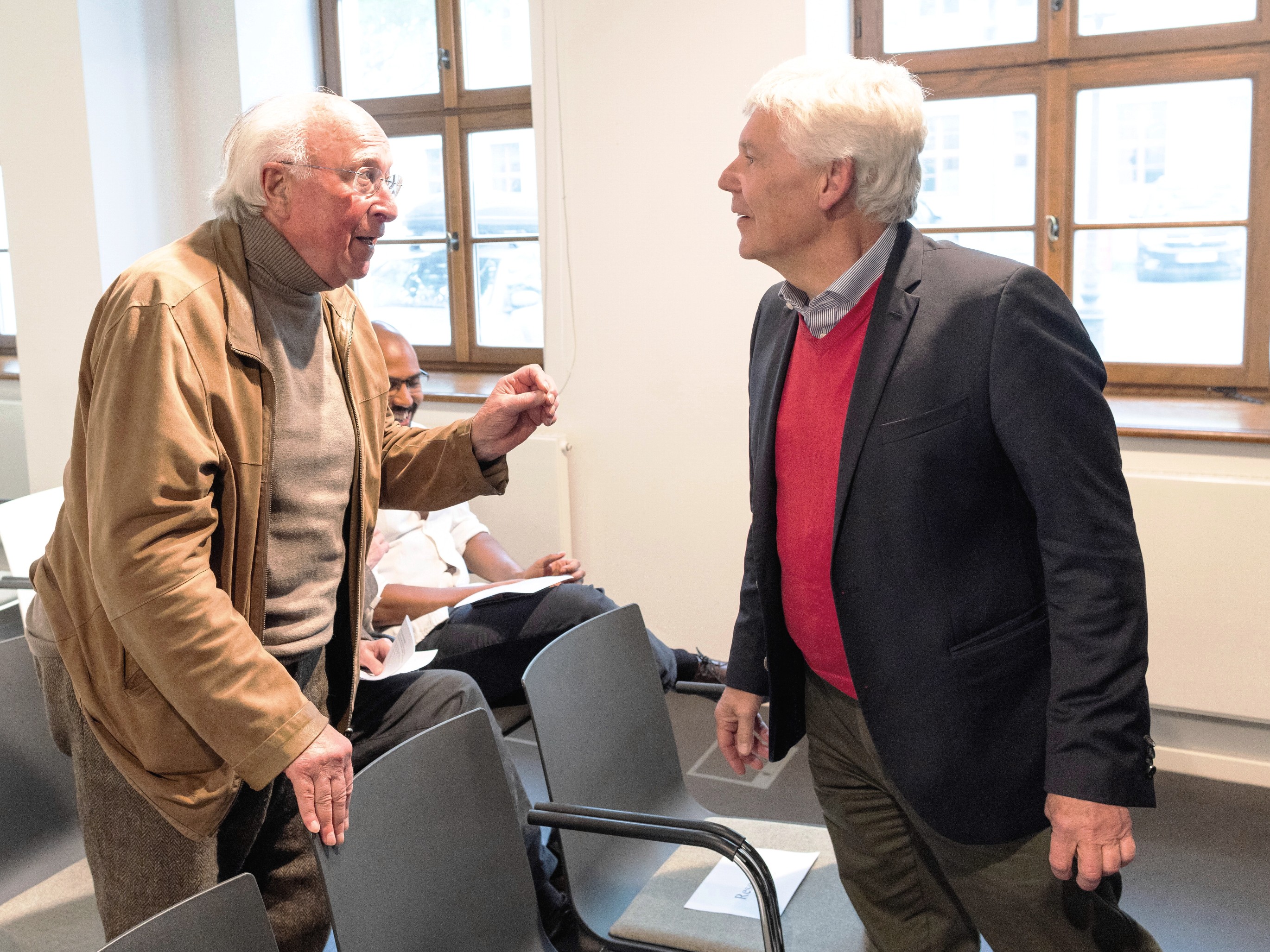 Ernst Hirsch und Wolfgang Holler im Gespräch, Foto: Steffen Füssel Ernst Hirsch und Wolfgang Holler im Gespräch