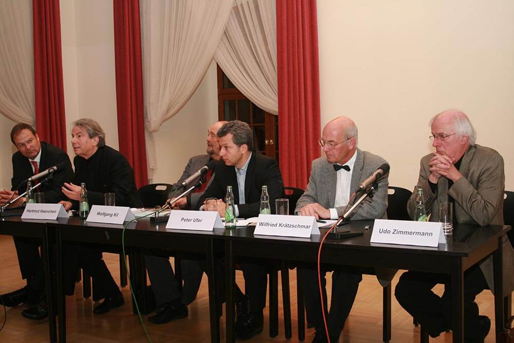 Podiumsdiskussion „Für ein neues Konzerthaus in Dresden“ 19.10.2009; Archiv der SAK Podiumsdiskussion „Für ein neues Konzerthaus in Dresden“ 19.10.2009; Archiv der SAK