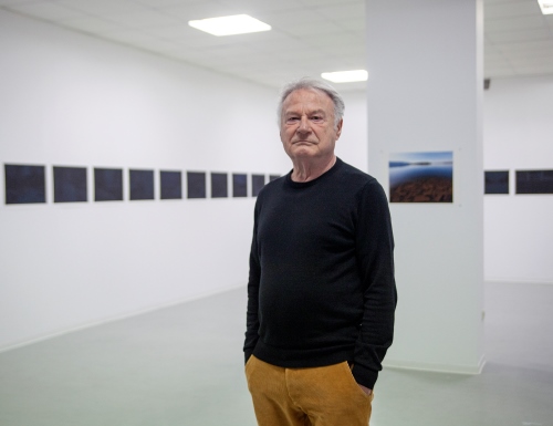 Werner Zellien in der Ausstellung im Kunstverein Dresden, Foto: Sergej Poteryav Werner Zellien in der Ausstellung im Kunstverein Dresden, Foto: Sergej Poteryav